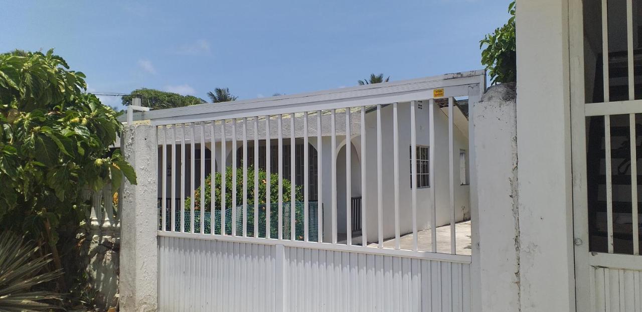 Posada Henry San Andres  Luaran gambar